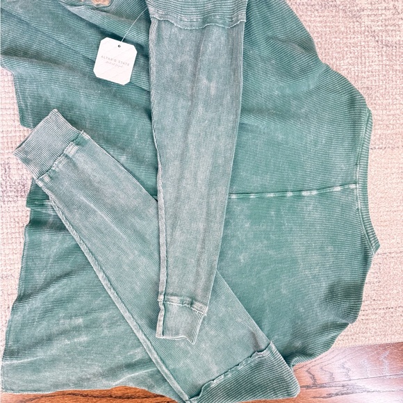 NWT Altar'd State Thermal Knit Bundle | Medium | Set of 2 | 2025 Collection - Picture 3 of 8